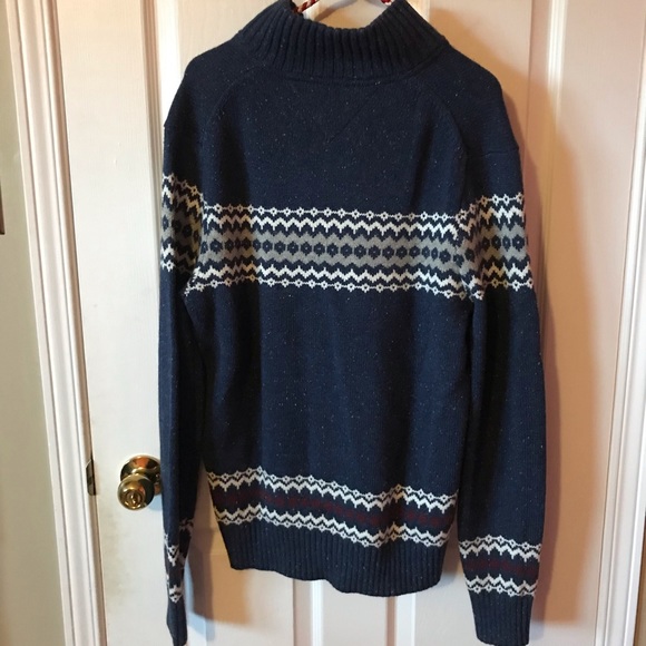 Tommy Hilfinger Men’s 1/4 Zip Pullover Sweater - Picture 2 of 2